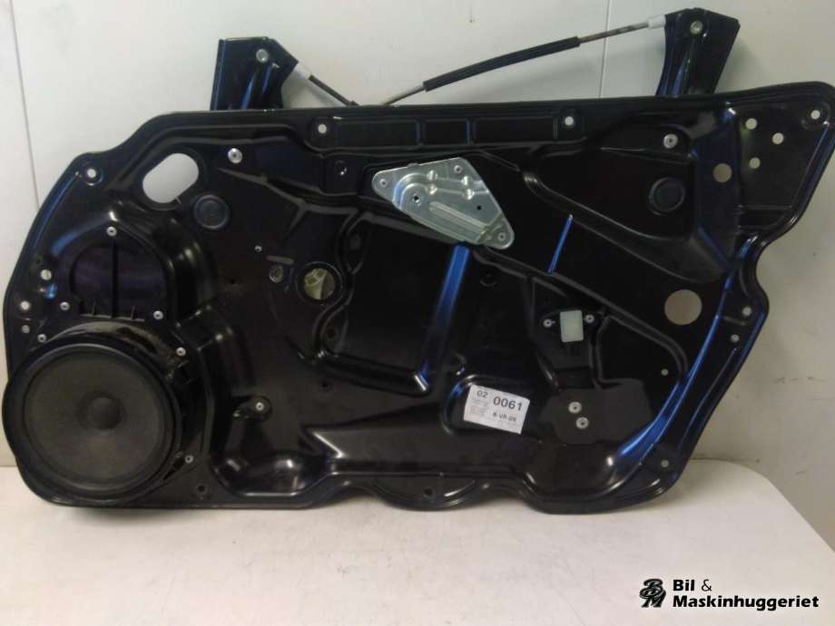 Ruteheis høyre foran til VW Passat, 2005-2010 (B6) (B6) (BROSE|3C1837462L)