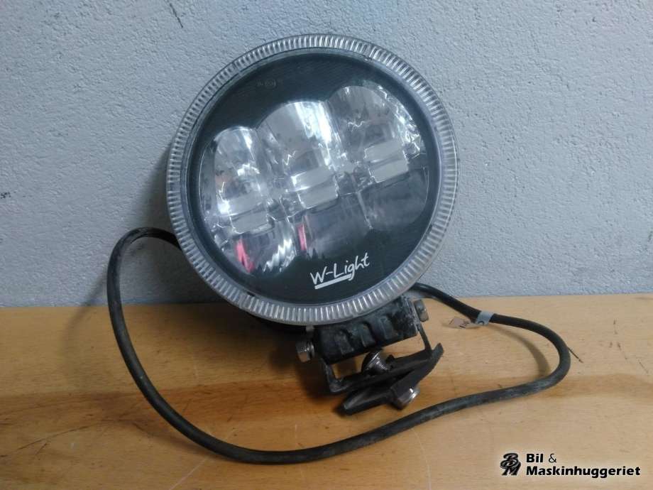 Kjørelys led venstre foran til Isuzu D-Max 2017-2020 (Type II, Fase 2) (W-LIGHT|N/A|)