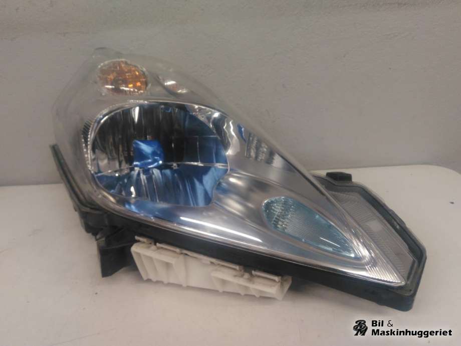 Frontlykt høyre halogen til Nissan Leaf 2011-2017 (Type I) (VALEO SYLVANIA|26010-3NF0A|BLÅ KAPPE|)