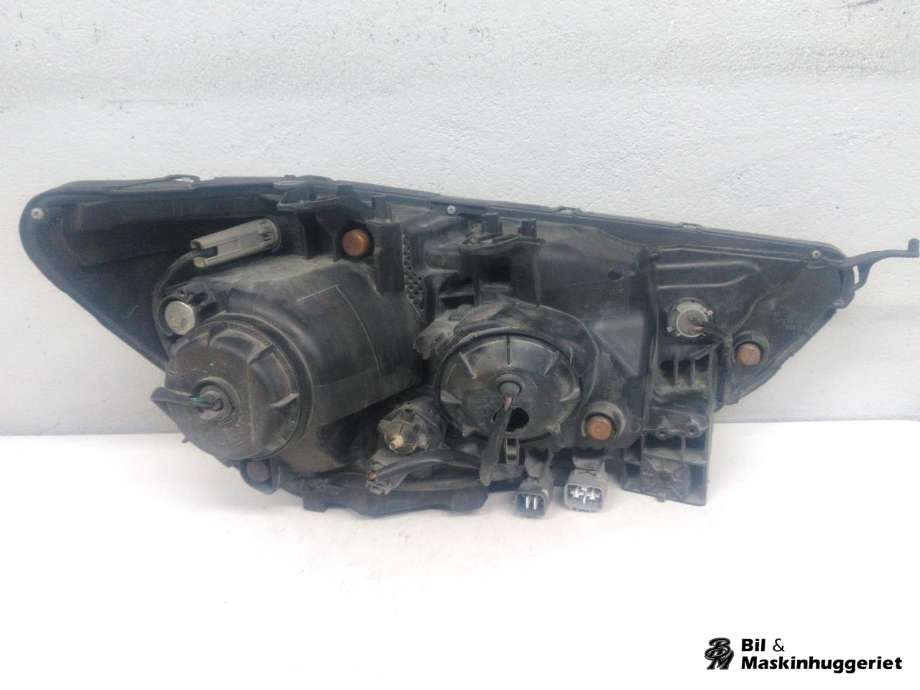 Frontlykt venstre halogen til Mitsubishi ASX 2010-2019  (STANLEY|8301B587|P9135L|P9238)