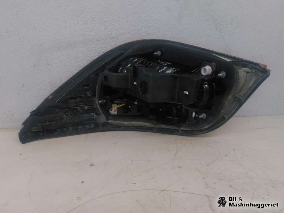 BMW 5 Series E60 (2003-2010) fekete hátsó ablak szpoiler légterelő - Horguem Tuning Shop