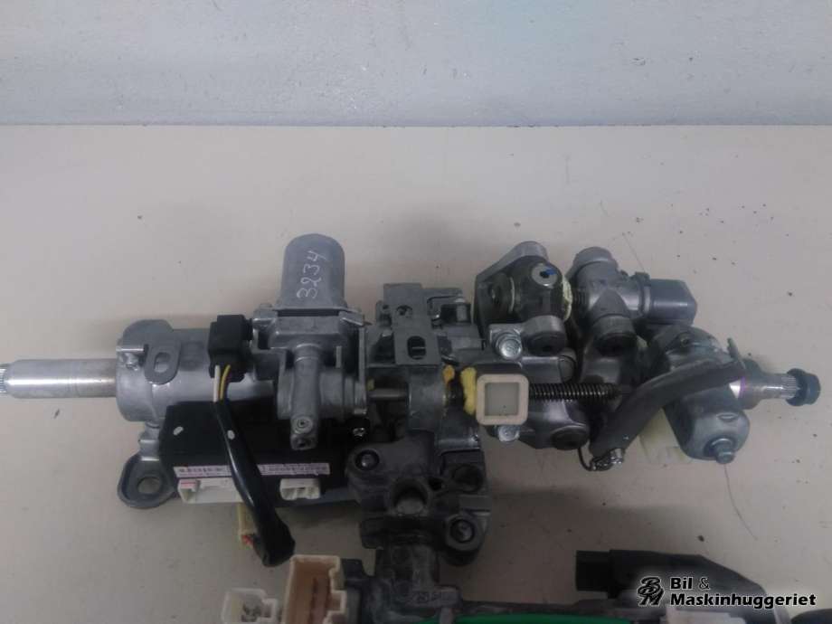 Rattaksel til Lexus RX 2003-2009 (Type II) (XU30) (XU30) (4525048110|4528048040|)