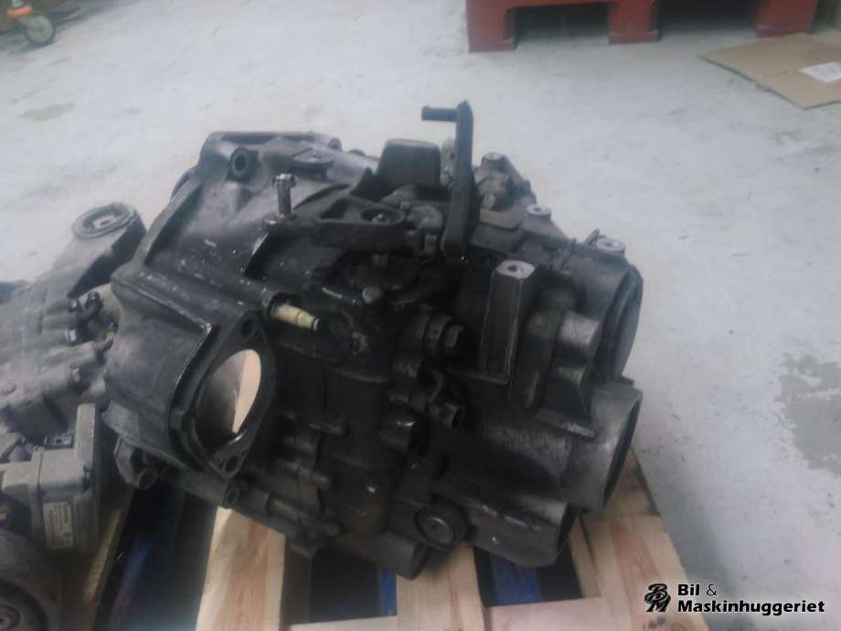Girkasse manuell 6-trinn til Škoda Superb 2008-2015 (Type II) (02Q 300 013 T|02Q 300 048 G|0AV 409 053 AE)