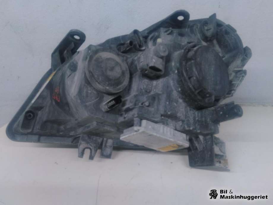 Frontlykt høyre xenon til Nissan Qashqai 2007-2010 (Type I, Fase 1)  (26010JD91A|26010JD91B|)
