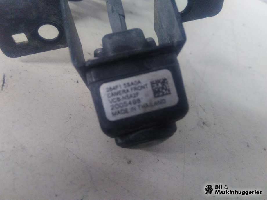 Parkeringskamera foran til Nissan Leaf 2018-->> (Type II)  (284F15SA0A|284F15SA1A|)