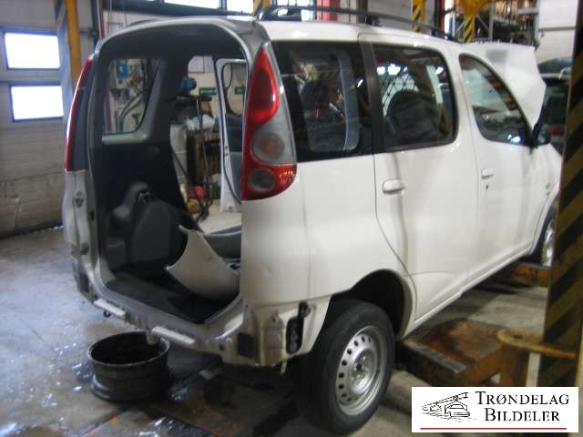 Toyota Yaris Verso 1999-2007 , Motorkode: , Girkassekode:
