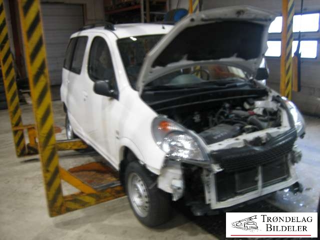 Toyota Yaris Verso 1999-2007 , Motorkode: , Girkassekode: