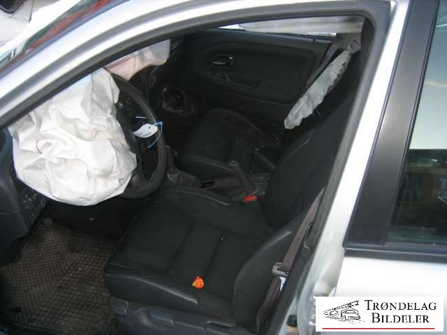 Volvo V40 / S40 2000-2004 (Type I, Fase 2) , Motorkode: , Girkassekode: