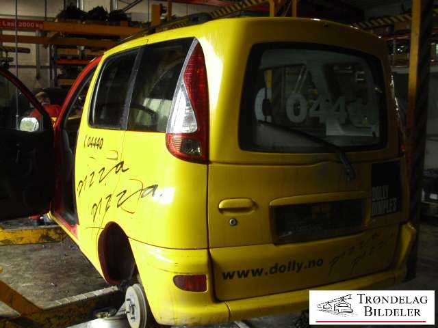 Toyota Yaris Verso 1999-2007 , Motorkode: 2NZ-FE, Girkassekode: 