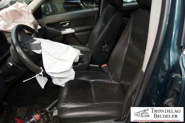 Volvo XC90 2002-2006 (Type I, Fase 1) , Motorkode: D5244T, Girkassekode: 5-AUT 4WD / AW50/51 AWD