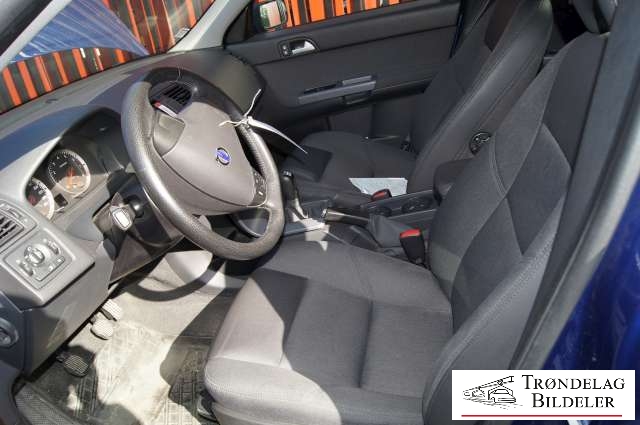 Volvo V50 2004-2007 (Fase 1) , Motorkode: B4164S3, Girkassekode: 5-MAN / IB5