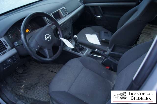 Opel Signum 2003-2006 , Motorkode: Y20DTH, Girkassekode: 
