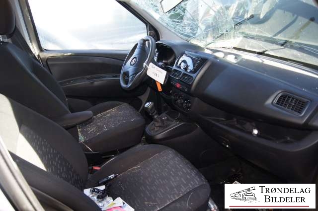 Opel Combo D 2012-2018 , Motorkode: , Girkassekode: 