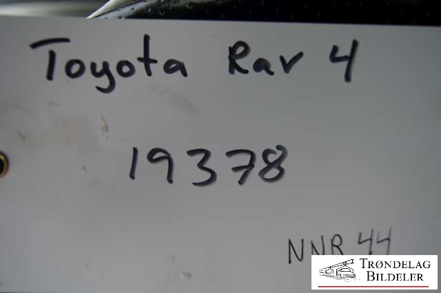 Toyota RAV4 2000-2006 (Type II) , Motorkode: , Girkassekode: 