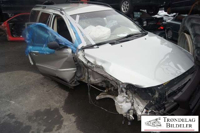 Volvo XC70 2001-2004 (Type I, Fase 1) , Motorkode: D5244T, Girkassekode: 5-AUT 4WD / AW50/51 AWD