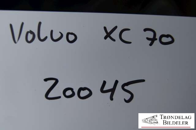 Volvo XC70 2001-2004 (Type I, Fase 1) , Motorkode: D5244T, Girkassekode: 5-AUT 4WD / AW50/51 AWD
