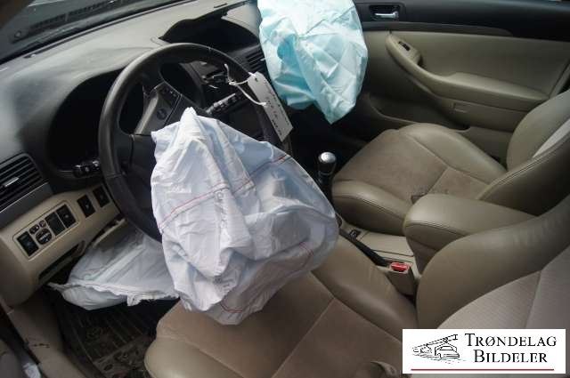 Toyota Avensis 2003-2008 (Type II) , Motorkode: 2AD-FHV, Girkassekode: