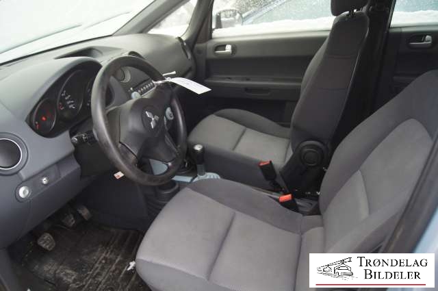 Mitsubishi Colt 2004-2008 (Type VII, Fase 1) , Motorkode: 135930, Girkassekode: