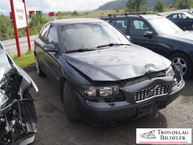 Volvo S60 2000-2004 (Type I, Fase 1) , Motorkode: B5204T5, Girkassekode: 5-AUT / AW55-50/51SN
