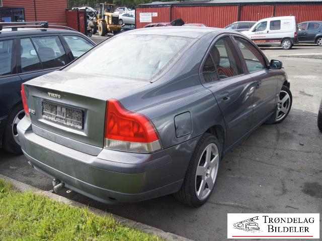 Volvo S60 2000-2004 (Type I, Fase 1) , Motorkode: B5204T5, Girkassekode: 5-AUT / AW55-50/51SN