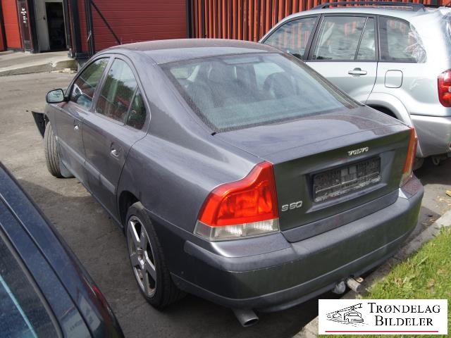 Volvo S60 2000-2004 (Type I, Fase 1) , Motorkode: B5204T5, Girkassekode: 5-AUT / AW55-50/51SN