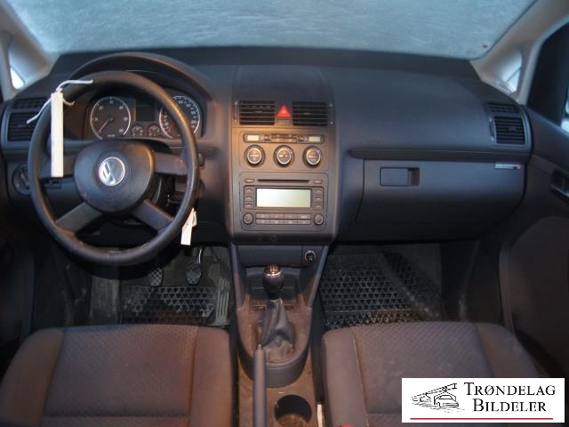 VW Touran 2003-2006 (Type I, Fase 1) , Motorkode: AVQ, Girkassekode: GQN