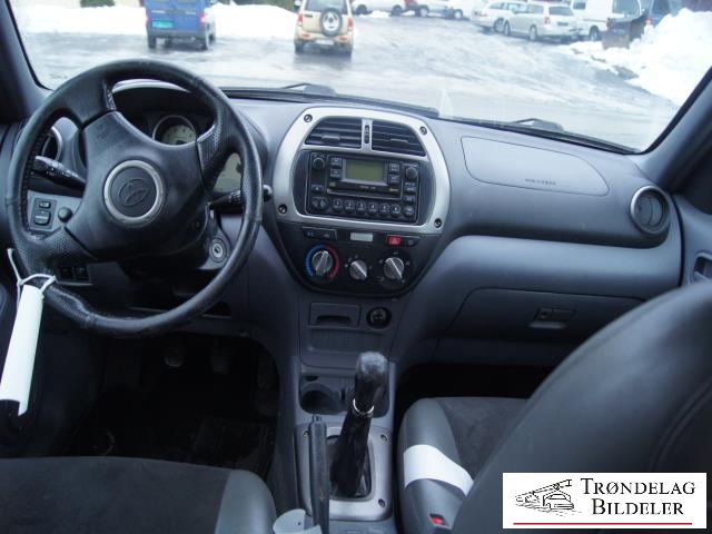 Toyota RAV4 2000-2006 (Type II) , Motorkode: 1CD-FTV, Girkassekode: