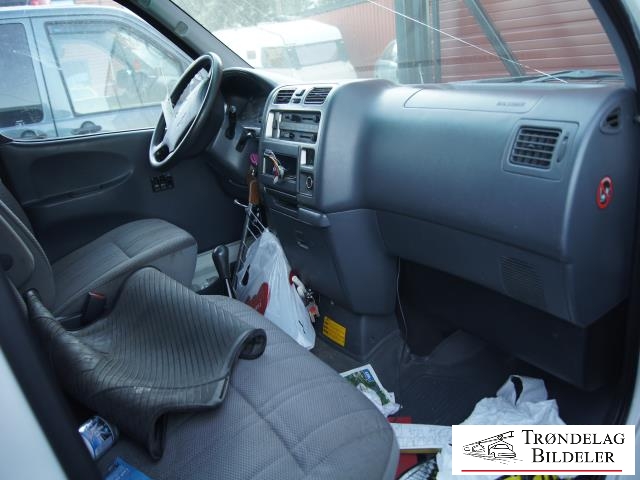 Toyota Hiace 2007-2012 (Fase 3) , Motorkode: 2KD-FTV, Girkassekode: