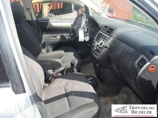 Toyota Avensis, Verso 2001-2009 , Motorkode: 1CD-FTV, Girkassekode: