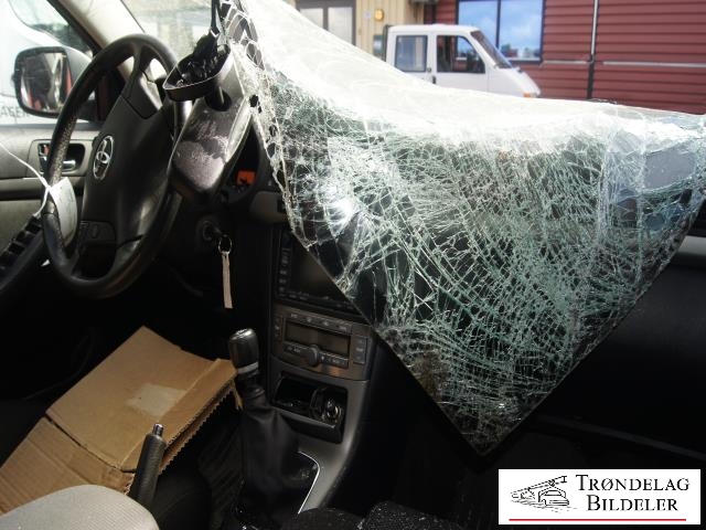 Toyota Avensis 2003-2008 (Type II) , Motorkode: 1AD-FTV, Girkassekode: 