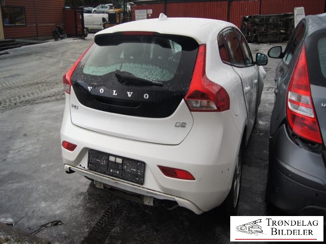Volvo V40 2012-2019 , Motorkode: D4162T, Girkassekode: 6-MAN 2WD / B6