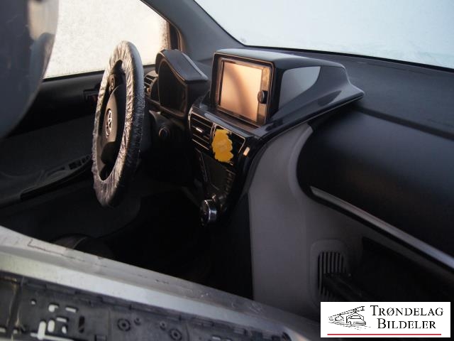 Toyota iQ 2009-2014 , Motorkode: 1KR-FE, Girkassekode:
