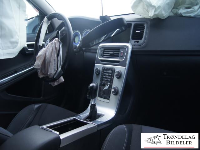 Volvo V60 2010-2013 (Type I, Fase 1) , Motorkode: D4162T, Girkassekode: 6-MAN 2WD / MMT6