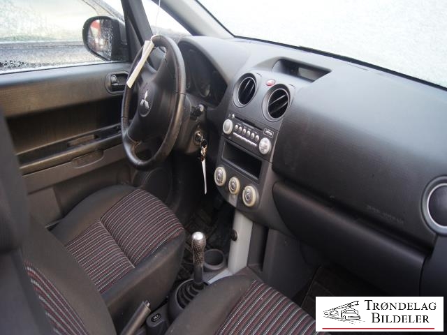 Mitsubishi Colt 2004-2008 (Type VII, Fase 1) , Motorkode: 135930, Girkassekode: