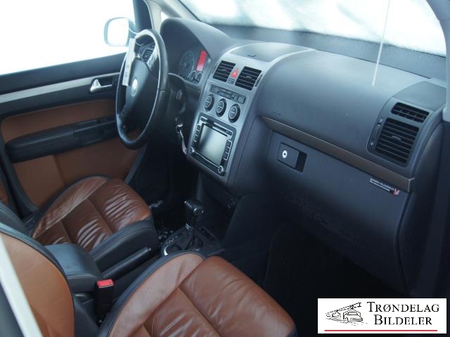 VW Touran 2007-2010 (Type I, Fase 2) , Motorkode: BLS, Girkassekode: LKL