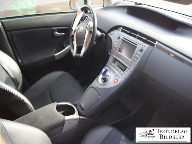 Toyota Prius 2009-2016 (Type III) (COMBI) (COMBI), Motorkode: 2ZR-FXE, Girkassekode: 