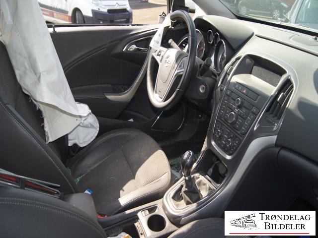 Opel Astra J 2010-2015 , Motorkode: A17DTR, Girkassekode: