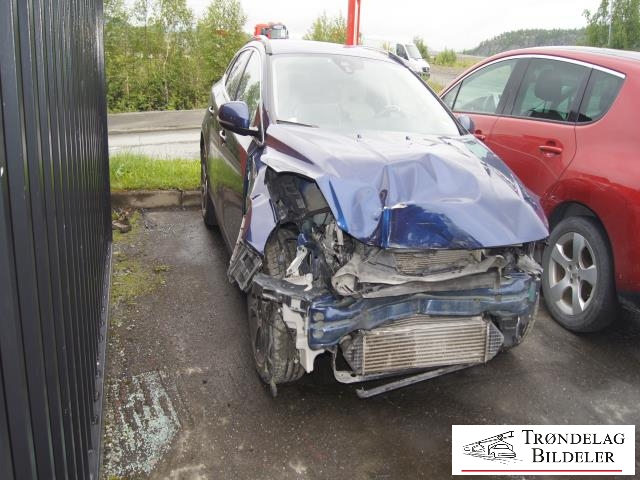 Volvo V40 2012-2019 , Motorkode: D4162T, Girkassekode: 6-PSHIFT 2WD / MPS6