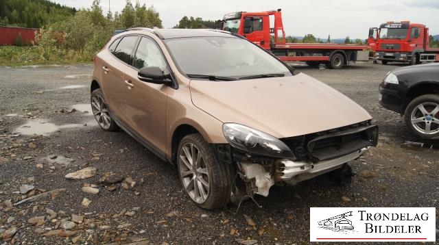 Volvo V40 2012-2019 delebil , Motorkode: D4204T8, Girkassekode: 6-AUT 2WD / TF-71SC