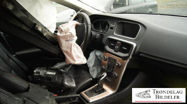 Volvo V40 2012-2019 delebil , Motorkode: D4204T8, Girkassekode: 6-AUT 2WD / TF-71SC