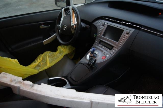 Toyota Prius 2009-2016 (Type III) (COMBI) (COMBI), Motorkode: 2ZR-FXE, Girkassekode: 