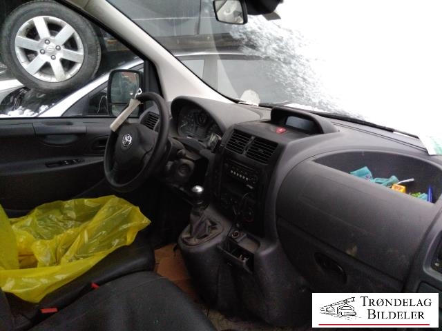 Toyota Proace 2013-2016 (Type I) , Motorkode: RH02, Girkassekode: 