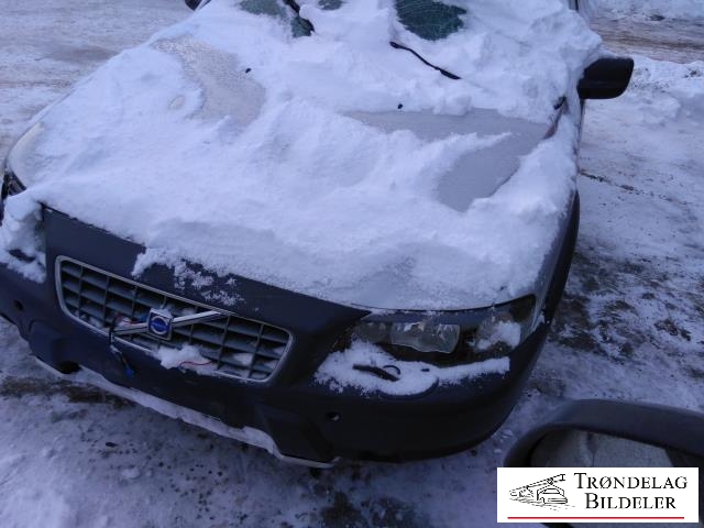 Volvo XC70 2001-2004 (Type I, Fase 1) , Motorkode: D5244T, Girkassekode: 5-AUT 4WD / AW50/51 AWD