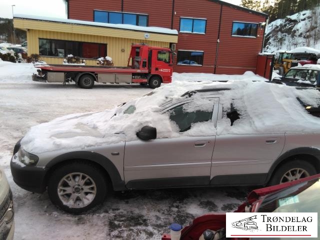 Volvo XC70 2001-2004 (Type I, Fase 1) , Motorkode: D5244T, Girkassekode: 5-AUT 4WD / AW50/51 AWD