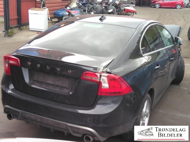 Volvo S60 2010-2014 (Type II, Fase 1) , Motorkode: D4162T, Girkassekode: 6-PSHIFT 2WD / MPS6