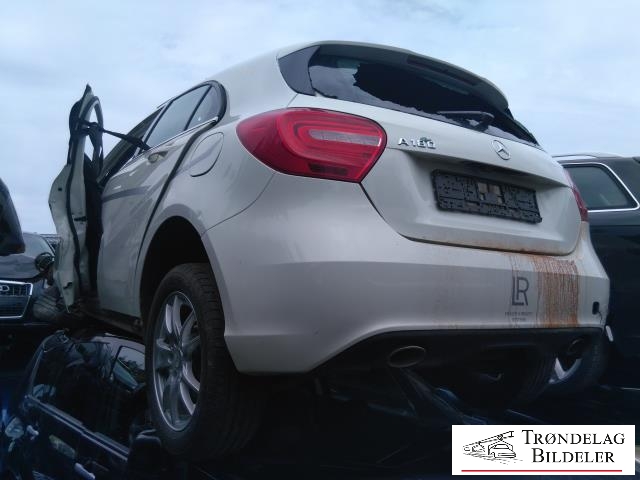 Mercedes A-Klasse 2012-2018 (W176) (W176), Motorkode: 270910, Girkassekode: 