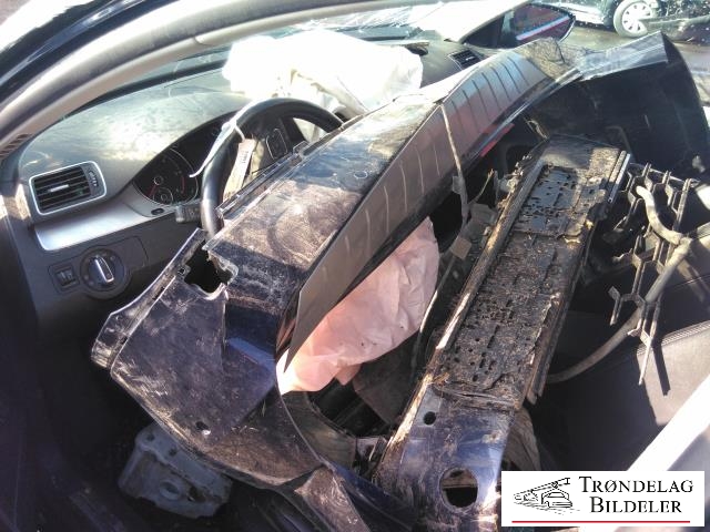 VW Passat 2011-2015 (B7) (B7), Motorkode: CFFB, Girkassekode: MKH