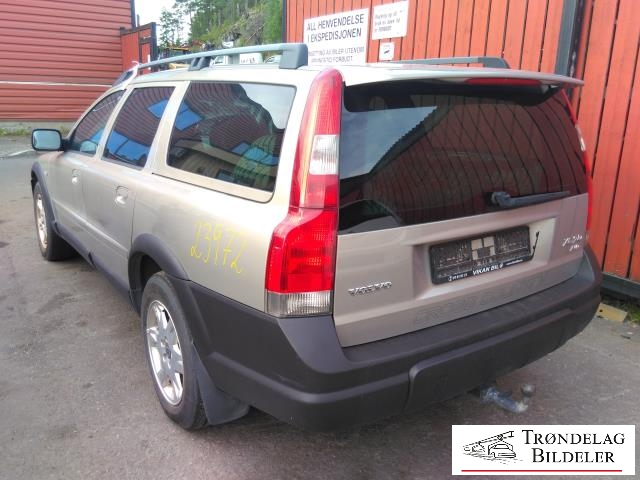 Volvo XC70 2001-2004 (Type I, Fase 1) , Motorkode: D5244T, Girkassekode: 5-AUT 4WD / AW50/51 AWD