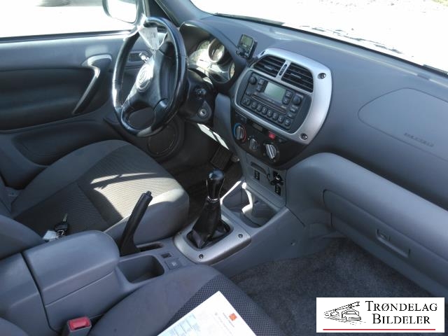 Toyota RAV4 2000-2006 (Type II) , Motorkode: 1CD-FTV, Girkassekode: 