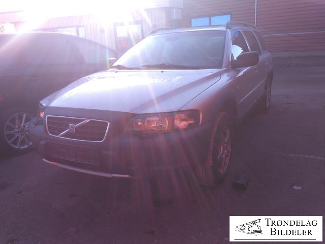 Volvo XC70 2001-2004 (Type I, Fase 1) , Motorkode: D5244T, Girkassekode: 5-AUT 4WD / AW50/51 AWD